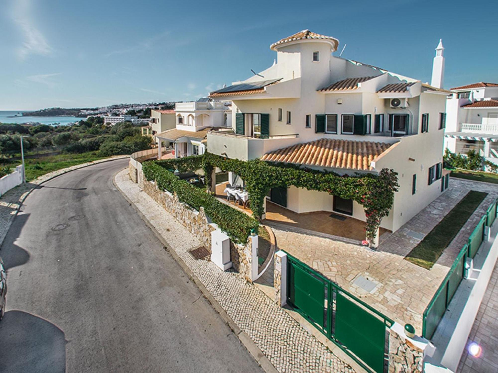 Monteiro By Interhome *