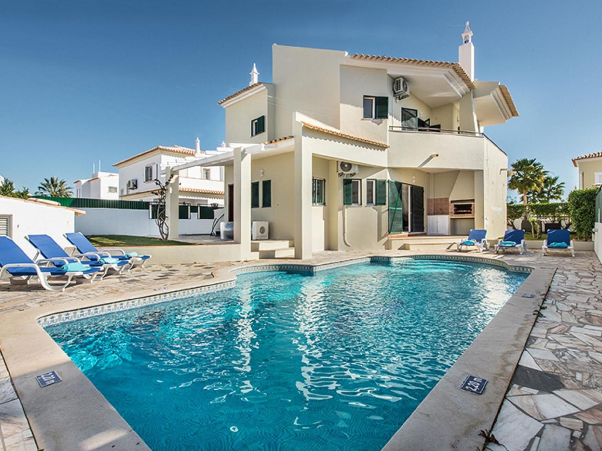 Monteiro By Interhome Villa *